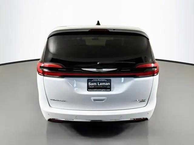 2024 Chrysler Pacifica Limited AWD