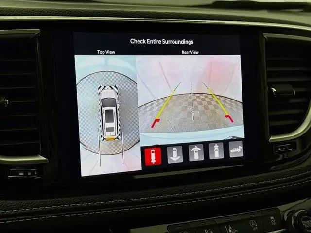 2024 Chrysler Pacifica Limited AWD