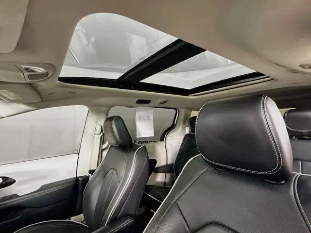 2024 Chrysler Pacifica Limited AWD