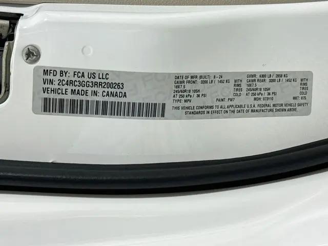 2024 Chrysler Pacifica Limited AWD