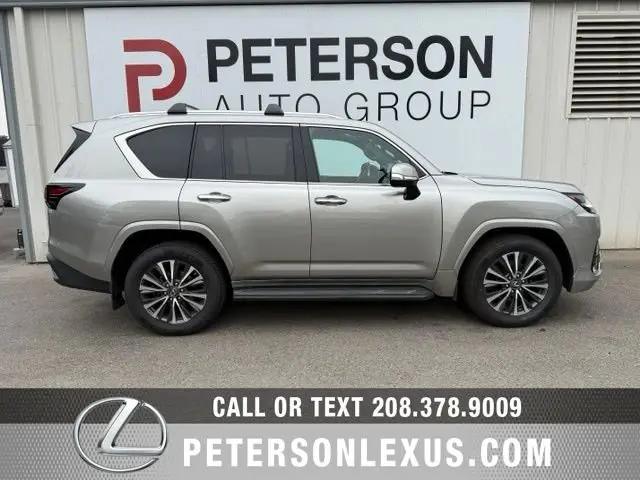 2023 Lexus LX Premium