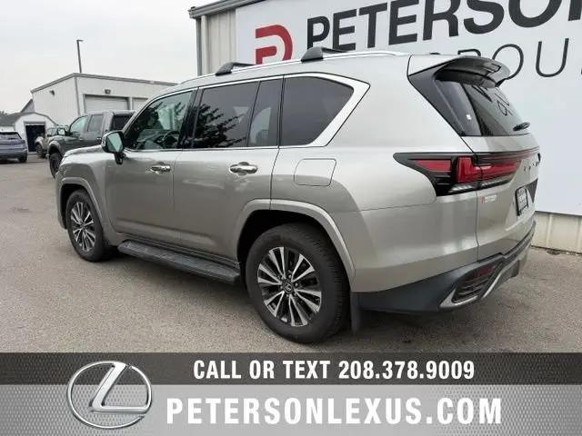 2023 Lexus LX Premium