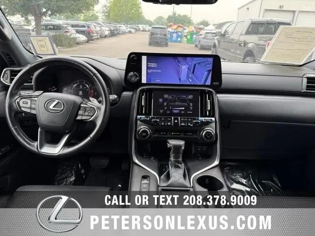 2023 Lexus LX Premium