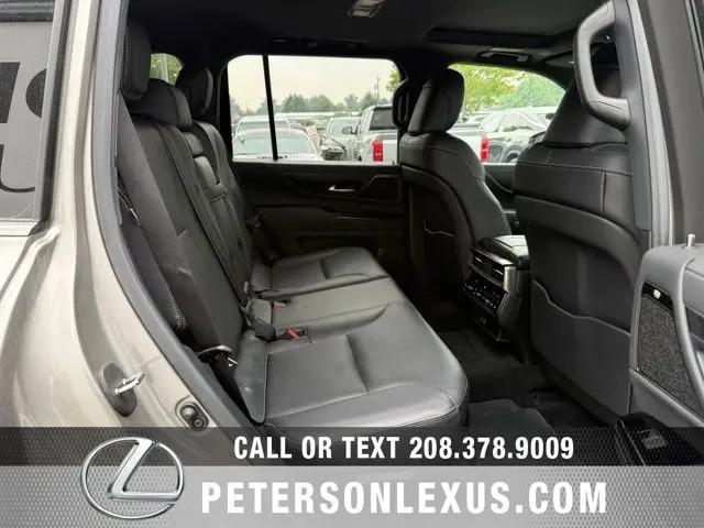 2023 Lexus LX Premium