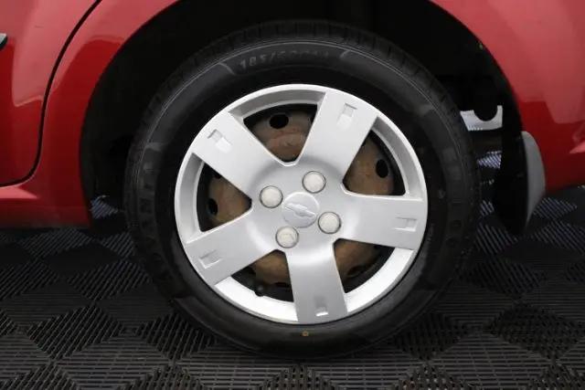 2011 Chevrolet Aveo 1LT