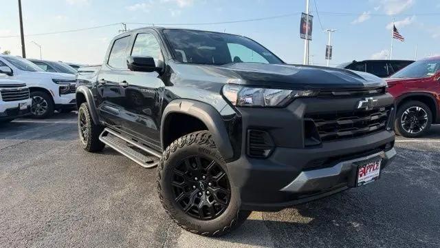 2023 Chevrolet Colorado 4WD Crew Cab Short Box Trail Boss for sale in Tinley Park, IL