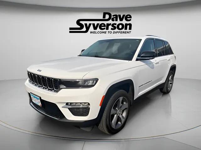 2023 Jeep Grand Cherokee Limited 4x4 for sale in Albert Lea, MN