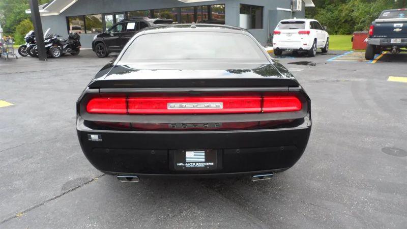 2013 Dodge Challenger R/T Plus