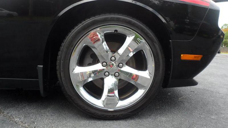 2013 Dodge Challenger R/T Plus