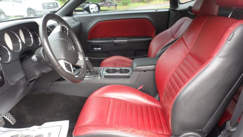 2013 Dodge Challenger R/T Plus
