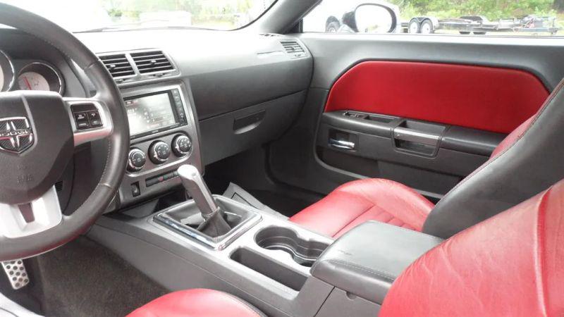 2013 Dodge Challenger R/T Plus