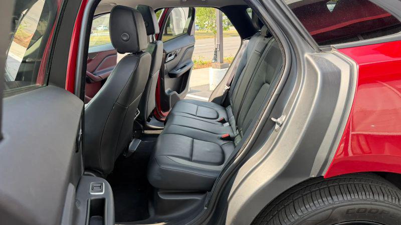 2018 Jaguar F-PACE 25t Premium