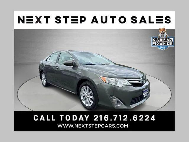 2014 Toyota Camry XLE for sale in Kirtland, OH