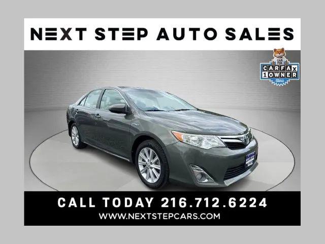 2014 Toyota Camry XLE for sale in Kirtland, OH