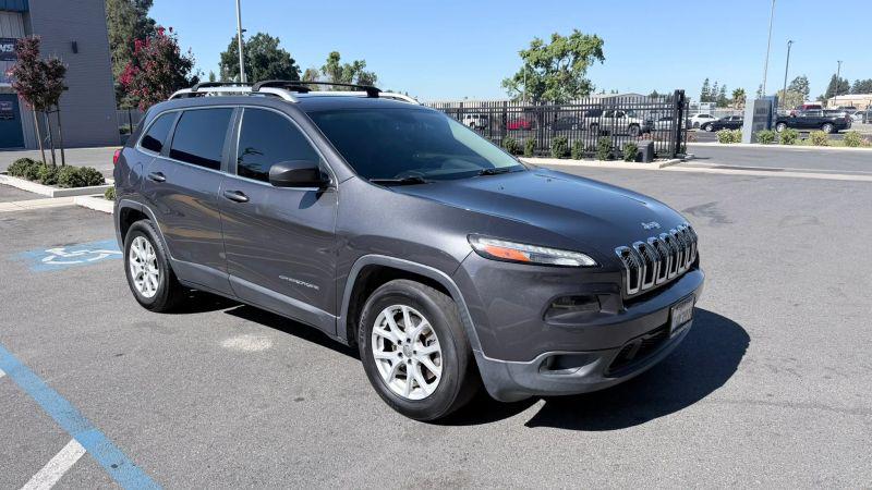 2015 Jeep Cherokee Latitude for sale in Madera, CA
