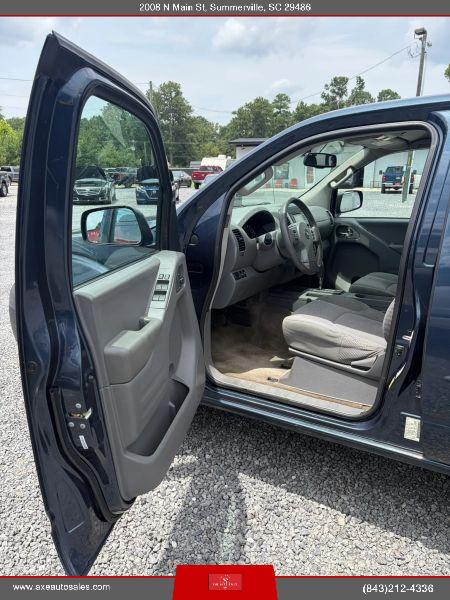 2017 Nissan Frontier SV