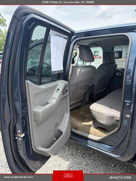 2017 Nissan Frontier SV