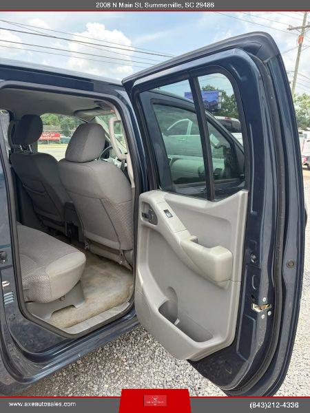2017 Nissan Frontier SV