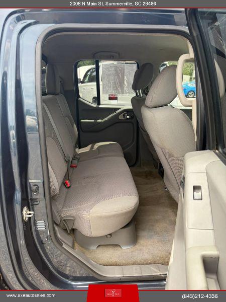 2017 Nissan Frontier SV