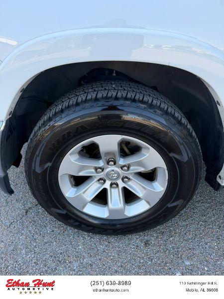 2022 Ram 1500 Laramie Crew Cab 4x2 57 Box