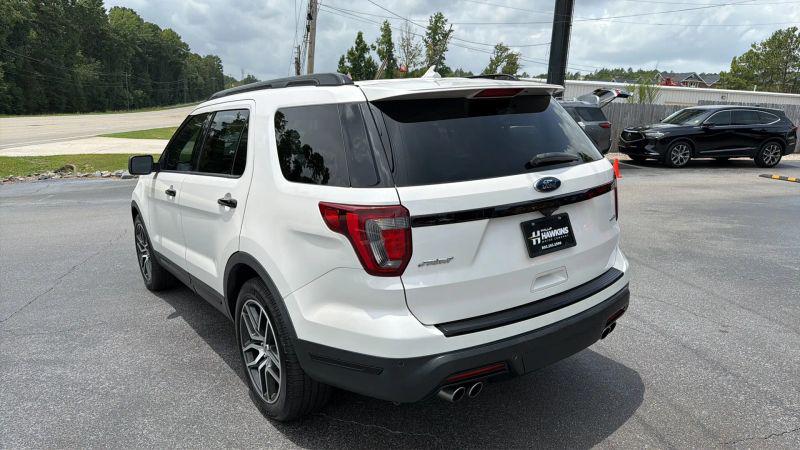 2018 Ford Explorer Sport