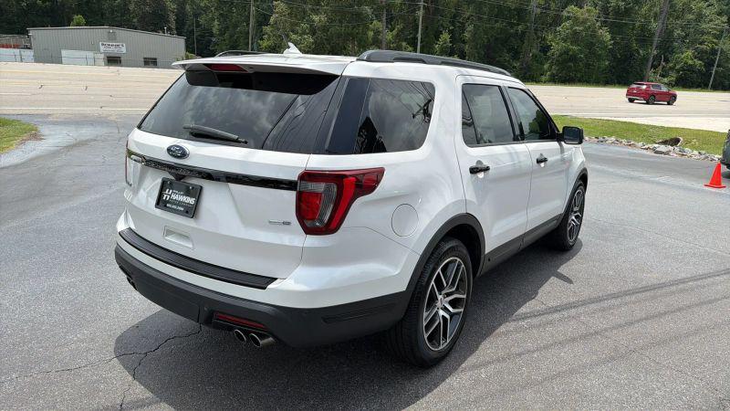 2018 Ford Explorer Sport
