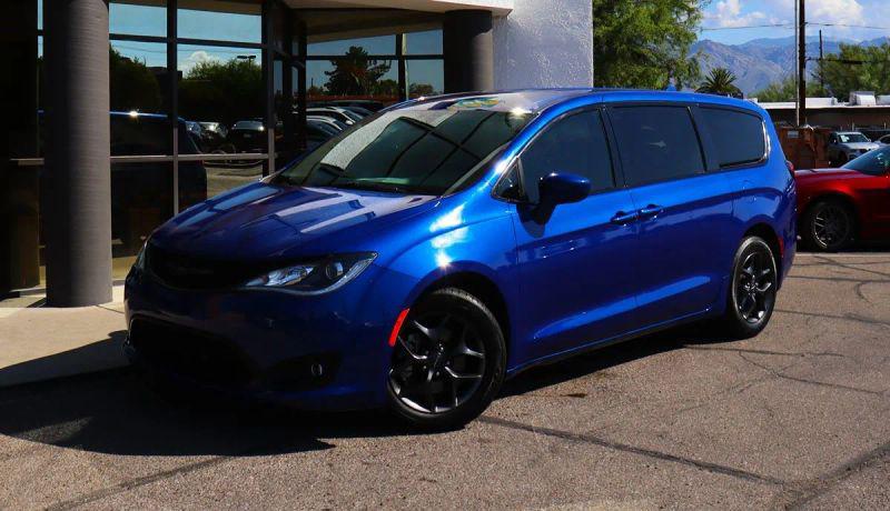 2020 Chrysler Pacifica Touring