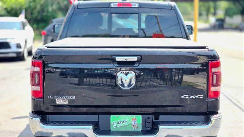 2021 Ram 1500 Laramie Crew Cab 4x4 57 Box