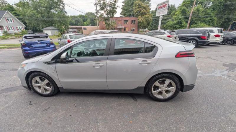 2012 Chevrolet Volt Base