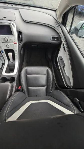 2012 Chevrolet Volt Base