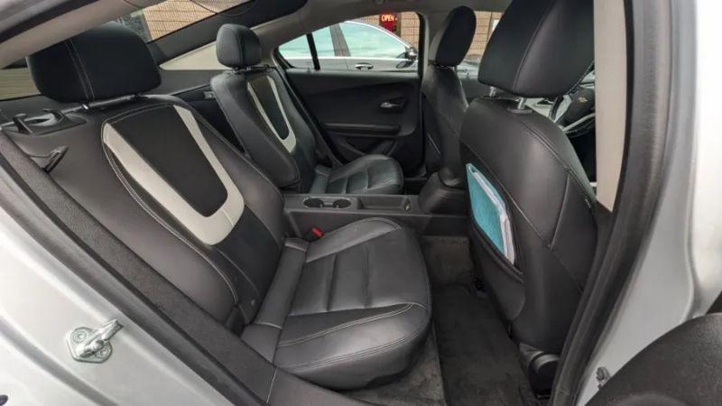 2012 Chevrolet Volt Base