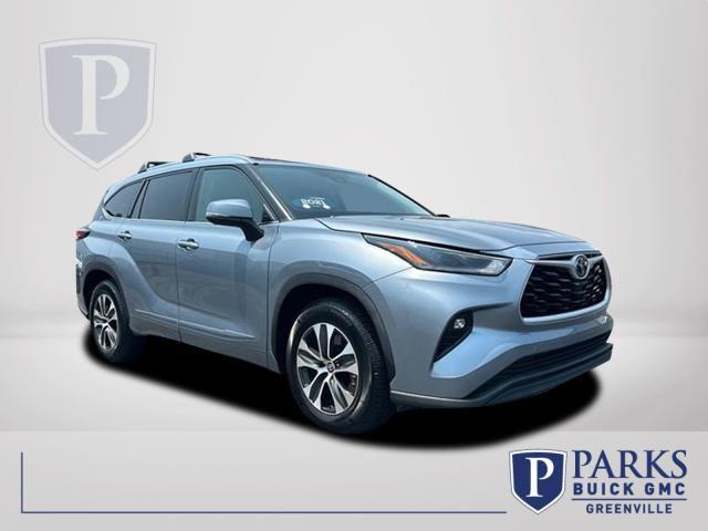 2021 Toyota Highlander XLE for sale in Greenville, SC