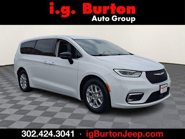 2024 Chrysler Pacifica Touring L 2024 Chrysler Pacifica Touring L
