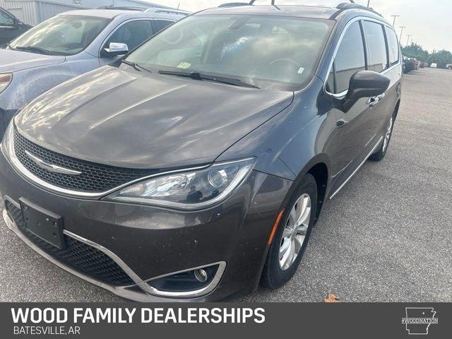 2017 Chrysler Pacifica Touring-L for sale in Batesville, AR