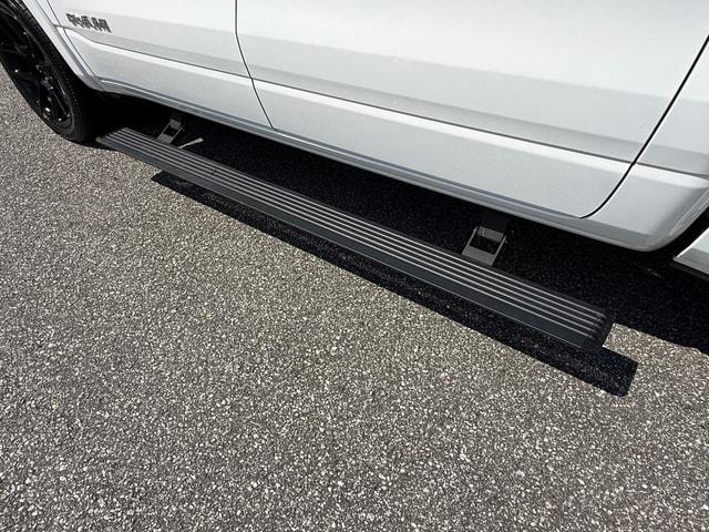 2022 Ram 1500 Laramie Crew Cab 4x4 5'7" Box