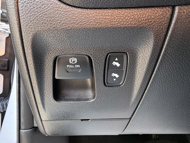 2022 Ram 1500 Laramie Crew Cab 4x4 5'7" Box