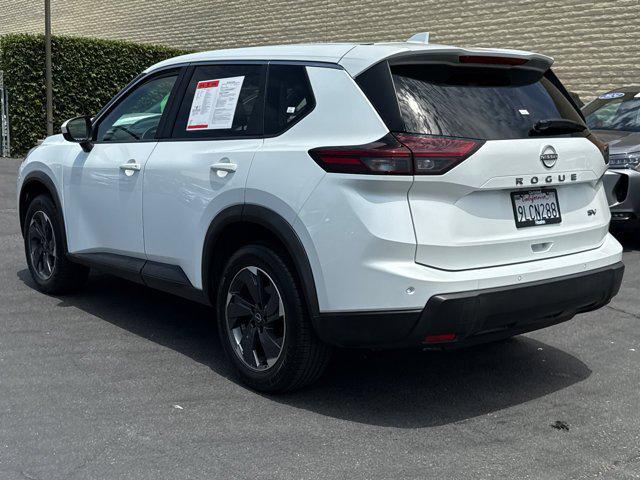2024 Nissan Rogue SV FWD