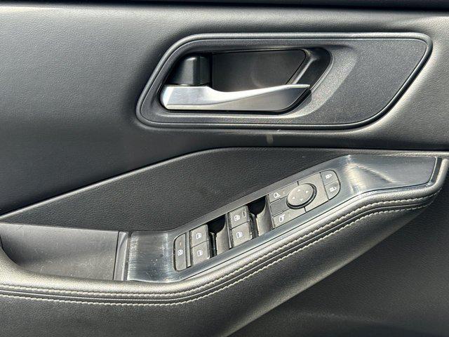 2024 Nissan Rogue SV FWD