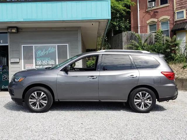 2018 Nissan Pathfinder SV for sale in Akron, OH