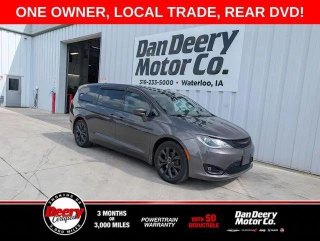 2020 Chrysler Pacifica Touring for sale in Waterloo, IA
