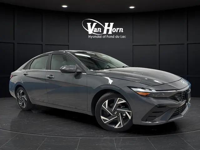 2024 Hyundai Elantra SEL for sale in Fond du Lac, WI