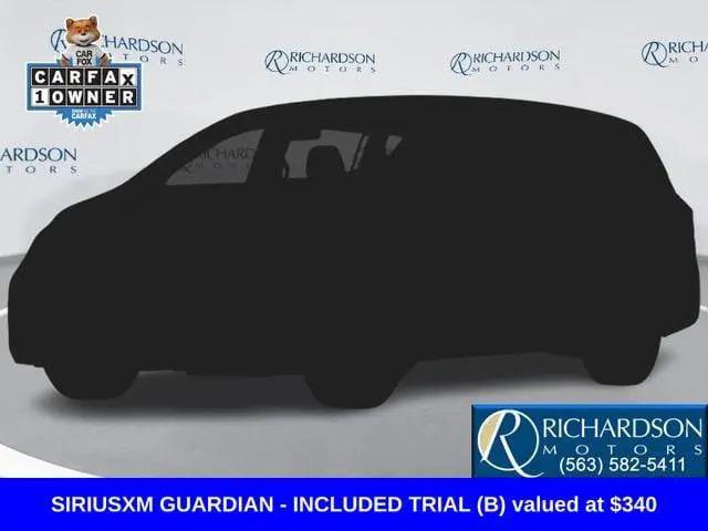 2025 Chrysler Pacifica Select for sale in Dubuque, IA