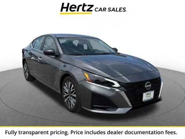 2025 Nissan Altima SV FWD for sale in Woodhaven, MI