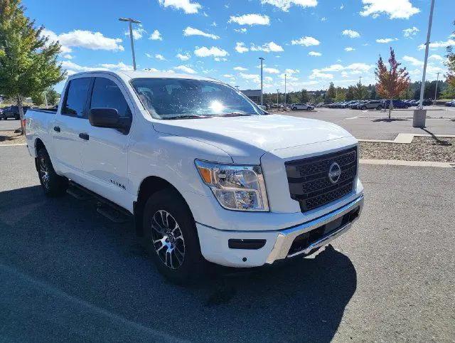 2024 Nissan Titan Crew Cab SV 4x4 for sale in Flagstaff, AZ