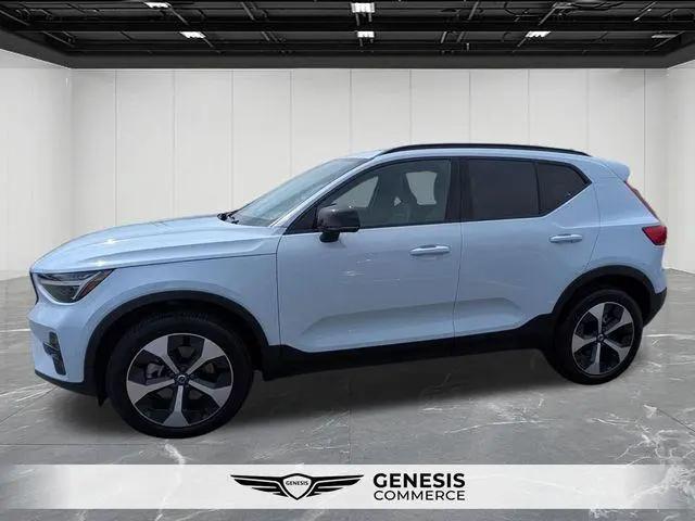 2026 Volvo XC40 Plus, B5 AWD Gas (mild hybrid), Dark for sale in Farmington Hills, MI