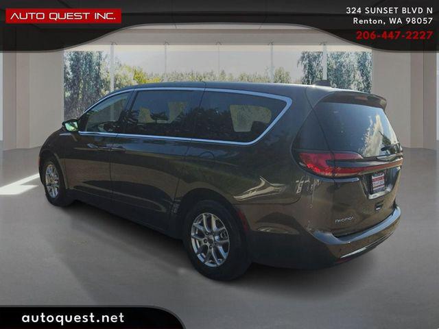 2023 Chrysler Pacifica Touring L