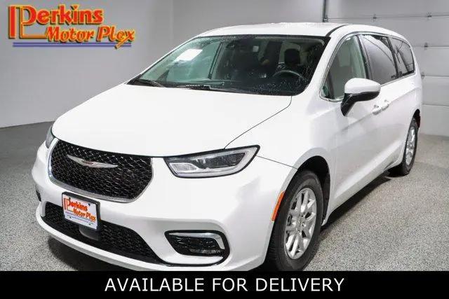 2023 Chrysler Pacifica Touring L for sale in Franklin, TN