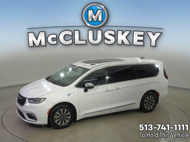 2023 Chrysler Pacifica Hybrid Limited for sale in Cincinnati, OH