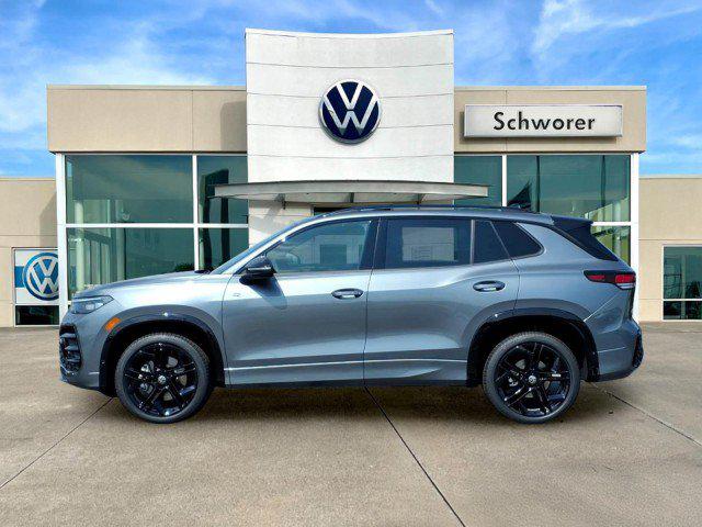 2026 Volkswagen Tiguan SE R-Line Black for sale in Lincoln, NE