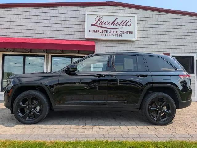 2023 Jeep Grand Cherokee Limited 4x4 for sale in Marshfield, MA